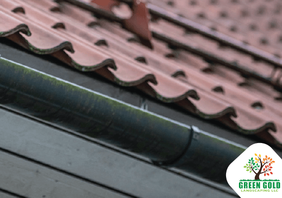 gutters-cleaning-garden-greengold-landscaping-lawn-maintenance-service-patio-yard